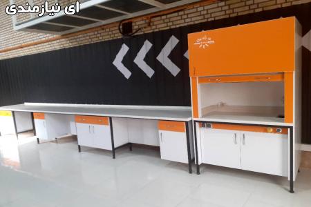 سکوبندی و کابینت بندی آزمایشگاه شرکت به آزماسکوسامان