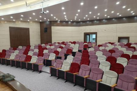 تولید صندلی آمفی تئاتر، تولید صندلی سینما-شرکت همایش گستر کیوار