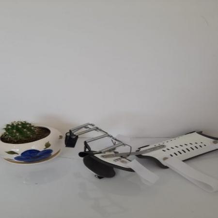 مرکز ارتوپدی فنی دادمهر،ساخت و طراحی انواع کفی وکفش های ارتوپدی و دیابتی،ساخت و ارائه انواع کمربند های طبی ، ز