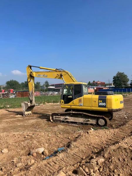 خرید و واردات بیل مکانیکی از چین