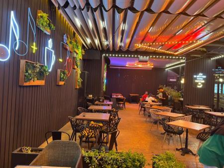 برگزاری کنفرانس و ورکشاپ در کافه 435 برج میلاد