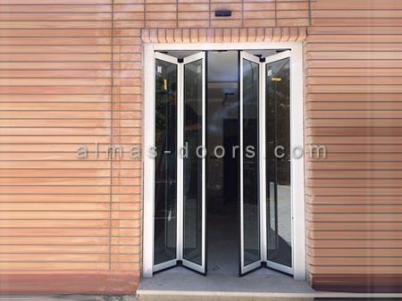 ‏‎درب اتوماتیک تلسکوپی