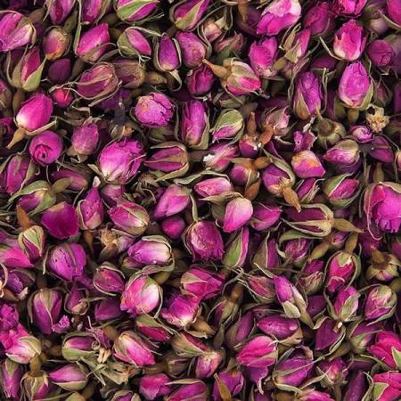 بسته بندی گل محمدی در منزل؛ شغل دوم آسان و درآمدزا برای آقایان و بانوان