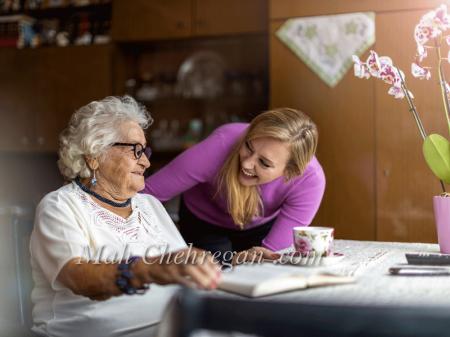 استخدام پرستار سالمند شرق تهران