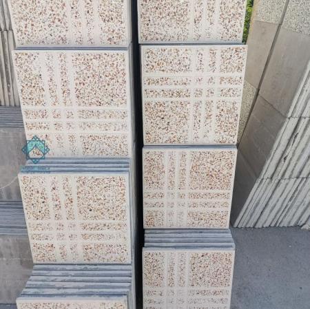 موزاییک حیاطی مترویی سنگ الوان – رنگ عسلی و شیار منظم