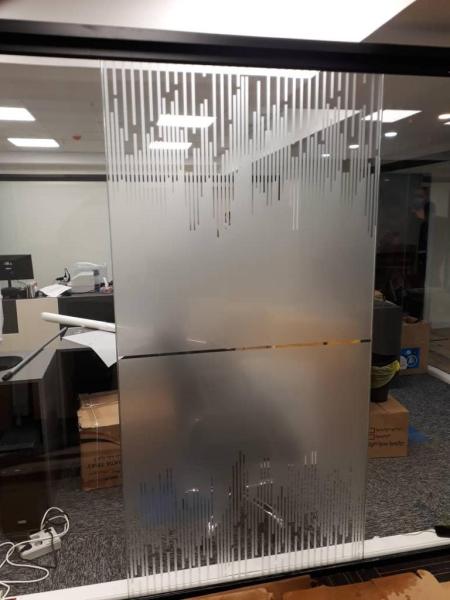 انواع برچسب های دکوری شیشه