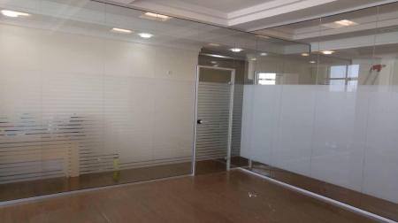 انواع برچسب های دکوری شیشه