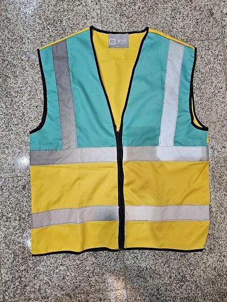 تهیه و تولید انواع جلیقه و کاور عملیاتی