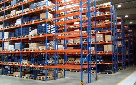 نصاب قفسه نصب انواع قفسه راک فروشگاهی و پیچ و مهره ای