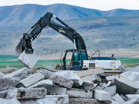 تخریب بتن با جرثقیل