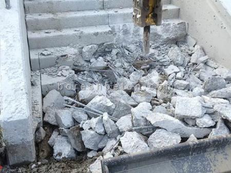 تخریب بتن با جرثقیل