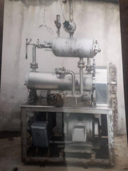 یک دستگاه بستنی ساز