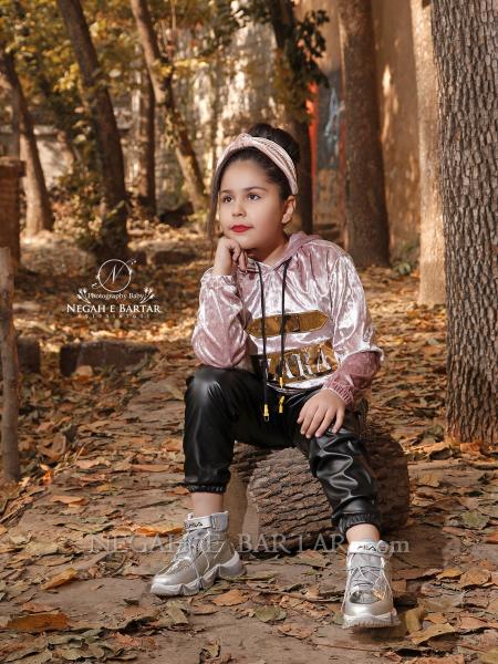 عکس کودک در فضای باز