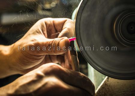 دوره آموزش تراش سنگ و ساخت جواهر