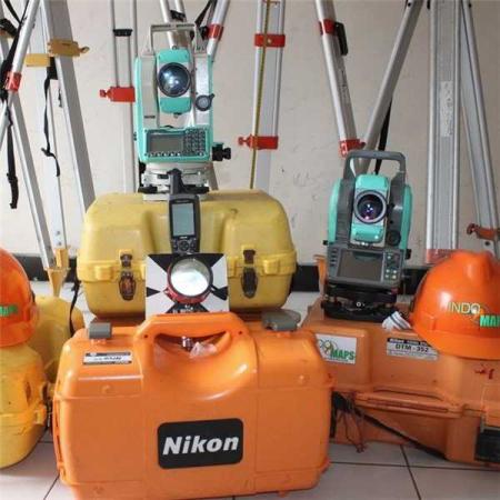 تعمیر دوربین و تجهیزات نقشه برداری