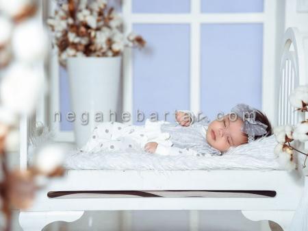 عکاسی نوزاد سبک مینیمال