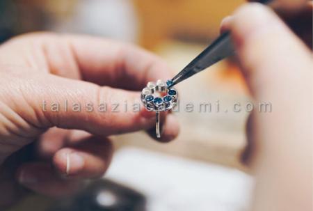 ساخت انواع زیورآلات نقره